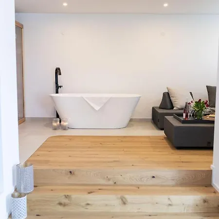 Geislerappartments * 格拉马特诺伊锡德尔