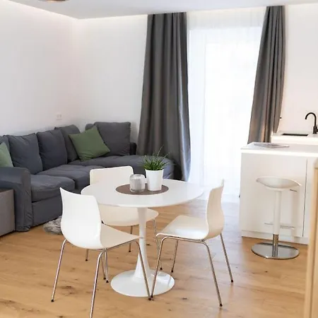 Geislerappartments 格拉马特诺伊锡德尔